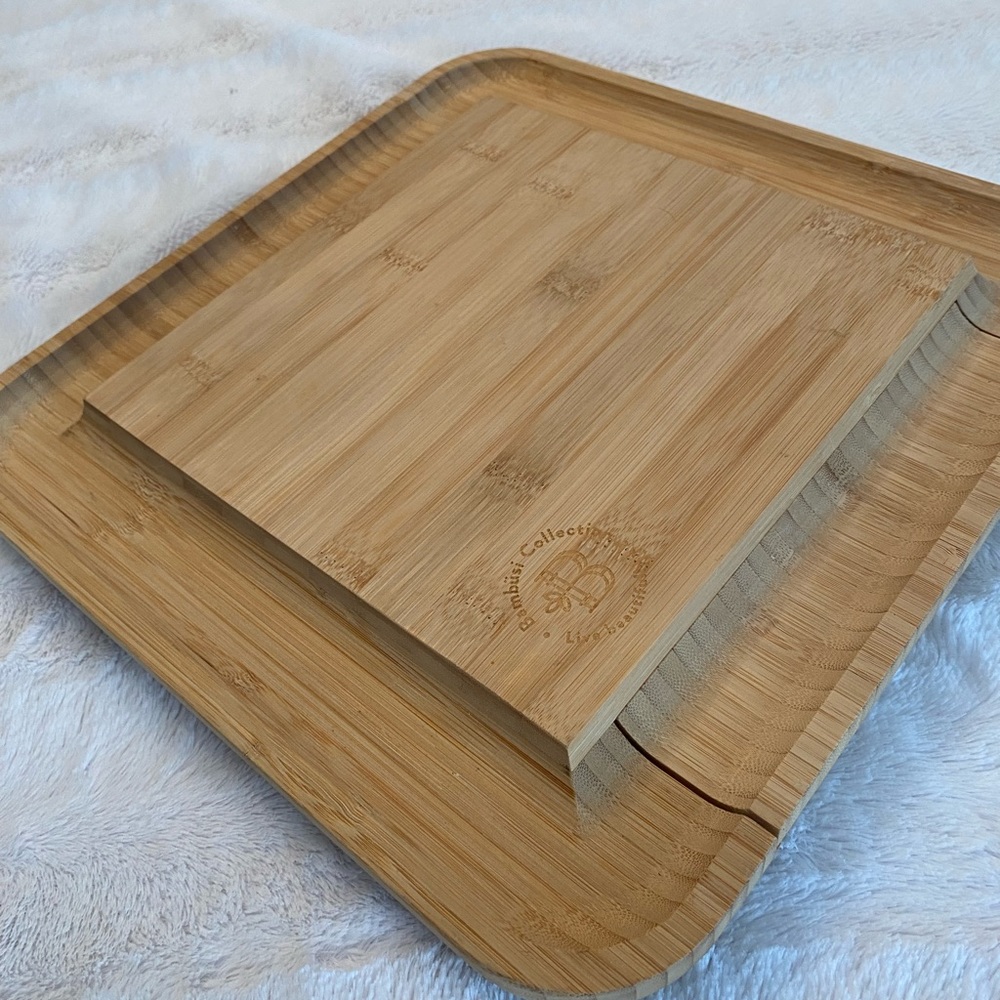 Bambusi collection cheeseboard with sliding draw and cheese cutters